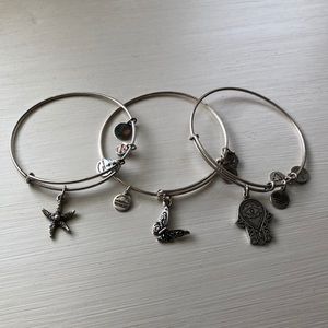 Reserved: 3 Alex & Anis